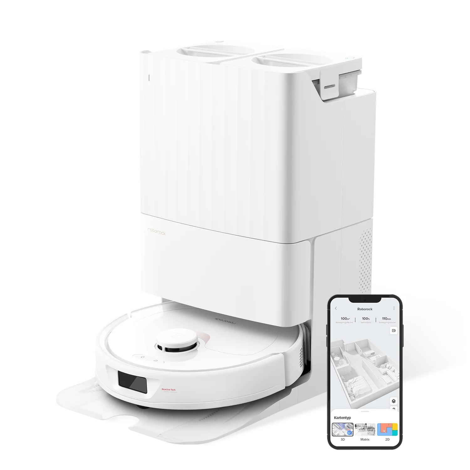 Der Roborock Q Revo White Staubsauger dockt an seiner Basisstation an, während ein Smartphone im Vordergrund die Reinigungskarte und die Steuerung anzeigt.