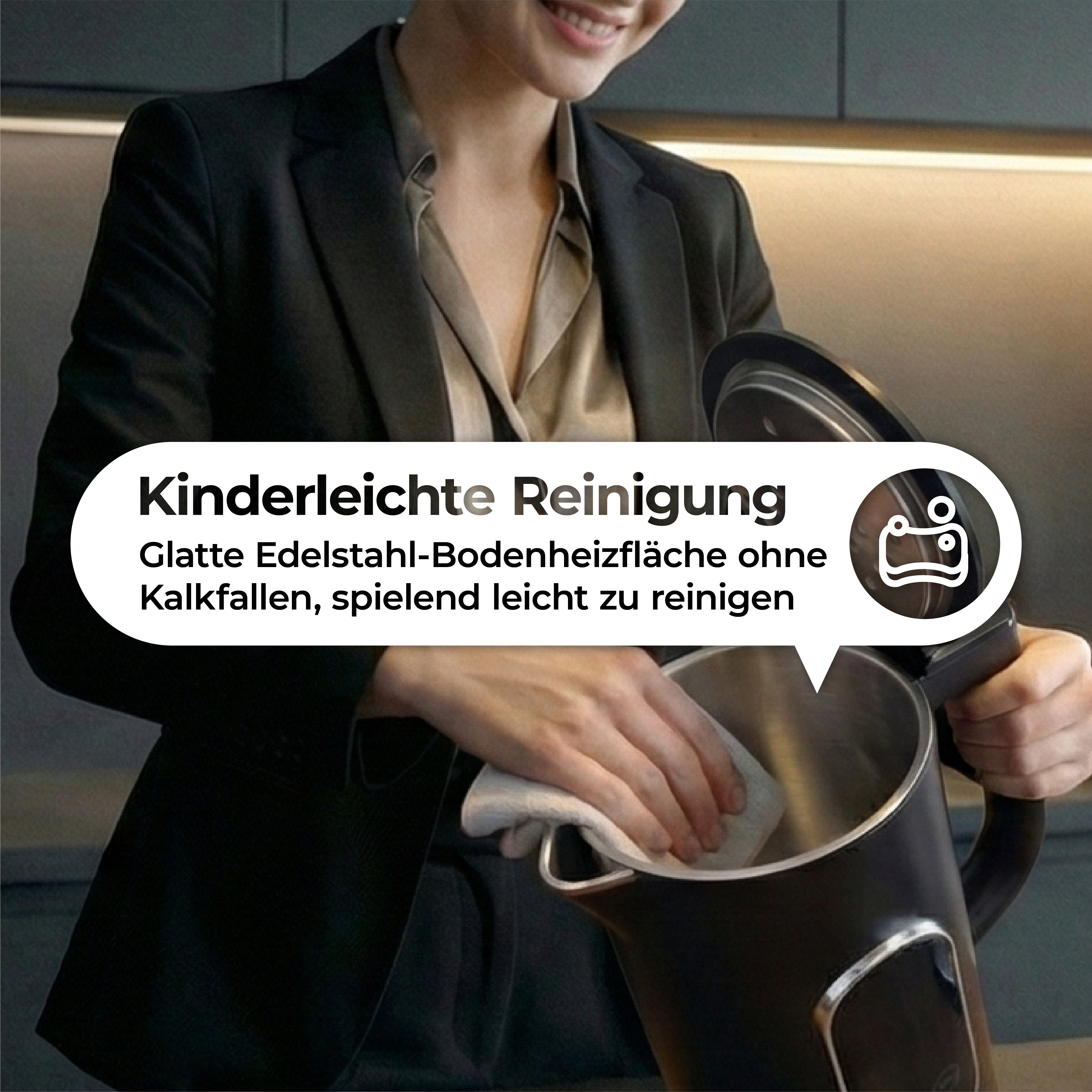 Eine Person reinigt das Innere des aeco AQA ELITE Wasserkochers mit einem Tuch, während ein deutscher Text die pflegeleichte Edelstahloberfläche hervorhebt.