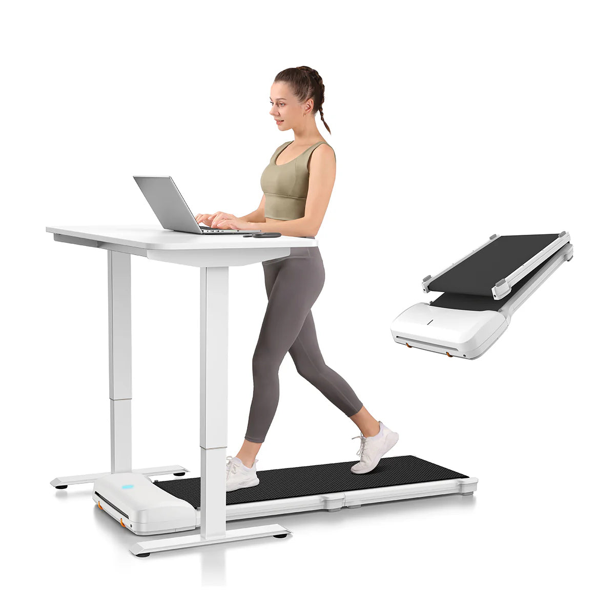 Eine Frau nutzt einen Laptop an einem Stehpult, während sie auf dem Kingsmith WalkingPad C1 läuft – einem zusammenklappbaren Laufband (bis zu 6 km/h, für bis zu 100 kg), das sich ideal für das Homeoffice eignet. Daneben steht das platzsparend zusammengeklappte WalkingPad C1 von Kingsmith.