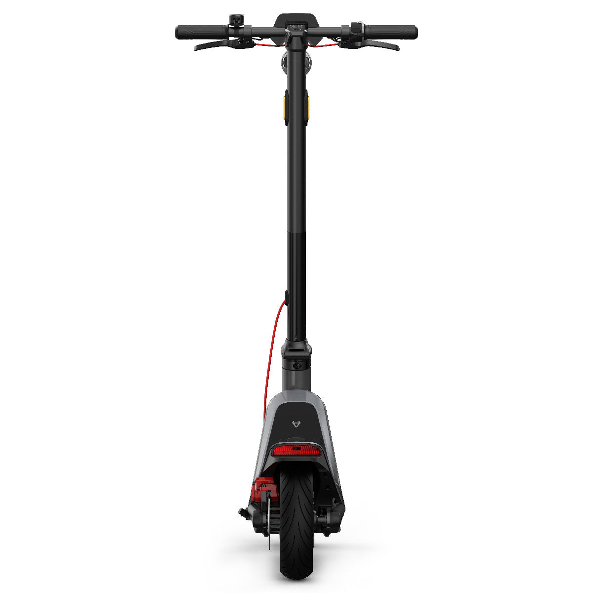 Frontansicht des NIU KQi3 Max E-Scooters in Schwarz, mit rotem Seitenkabel und hinterem Schutzblech über dem Hinterrad, ausgestattet mit selbstheilenden Reifen für verbesserte Haltbarkeit.
