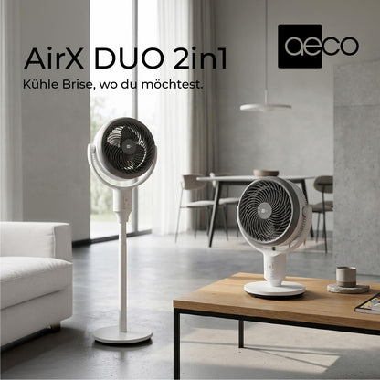Zwei weiße aeco AirX DUO 2in1 Stand&Tischventilatoren stehen in einem modernen, minimalistischen Wohnzimmer. Der Text lautet: "AirX DUO 2in1 - Kühle Brise, wo du möchtest." Es erscheint das aeco-Logo.
