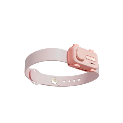 Das GlocalMe Petphone pink Modell T20 GLMT24A01 ist ein verstellbares elektronisches Halsband von GlocalMe mit einem rechteckigen Gerät mit Tasten, einem Schlitz und einem Band mit mehreren Löchern.
