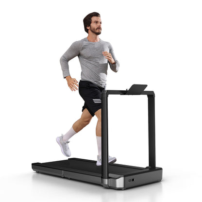 Ein Mann in Sportkleidung läuft auf dem Kingsmith WalkingPad X23/MX16 Klappbares Laufband mit NFC-Schnittstelle, vor einem schlichten weißen Hintergrund.