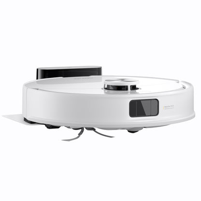Ein weißer Roborock Q10 VF Staubsaugerroboter mit Dual Anti-Tangle System ist an seiner Ladestation angedockt und steht vor einem schlichten Hintergrund.